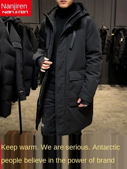 Dūnu jaka vīriešu vidējā termiņa un ilgtermiņa stila 2020. gadam jauna tendence skaists ziemas sabiezējumu modes zīmola mēteli, ziemas apģērbi