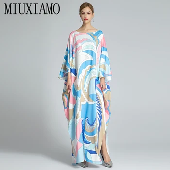 MIUXIMAO ir 2021. Bohēmas Plus Lieluma Kleita-kakls Plats Piedurkņu Maxi Kleita Sievietēm Elastīgs Zīda Grīdas Garums Jaunu Modes Kaftan Kleita