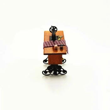 Vintage Šujmašīnu Modelis Mini leļļu Namiņš Miniatūras Simulācijas Mēbeles ar Diegu, Šķēres DIY Doll House Piederumi